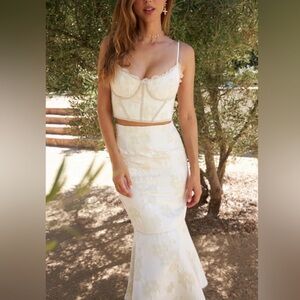 V. Chapman Matching Skirt Set